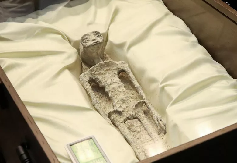 'Uzaylı fosilleri' Meksika parlamentosunda